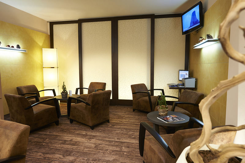 Hotel Ghotel & Living Muenchen-nymphenburg 3*
