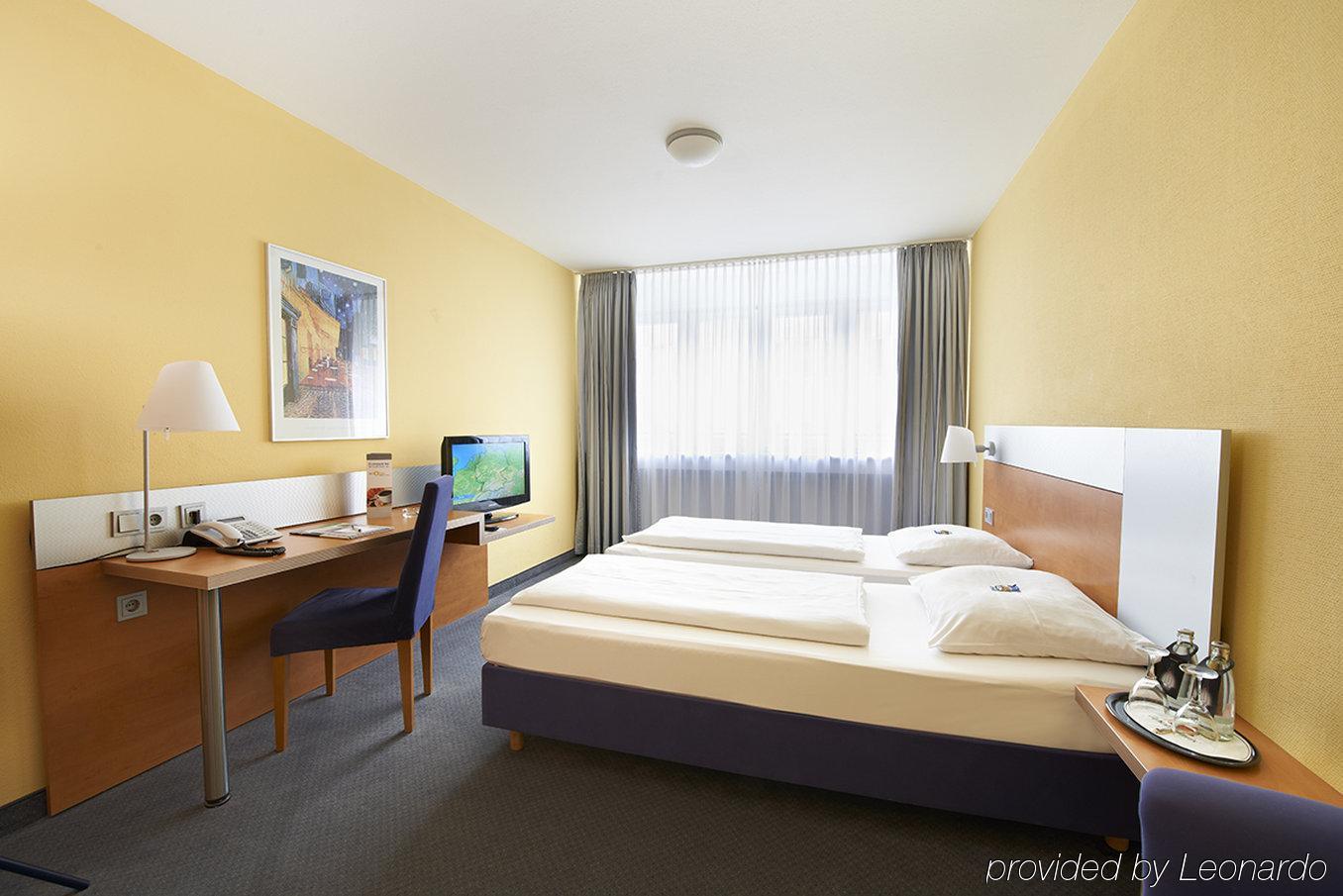 Ghotel Hotel&living München-nymphenburg 3*